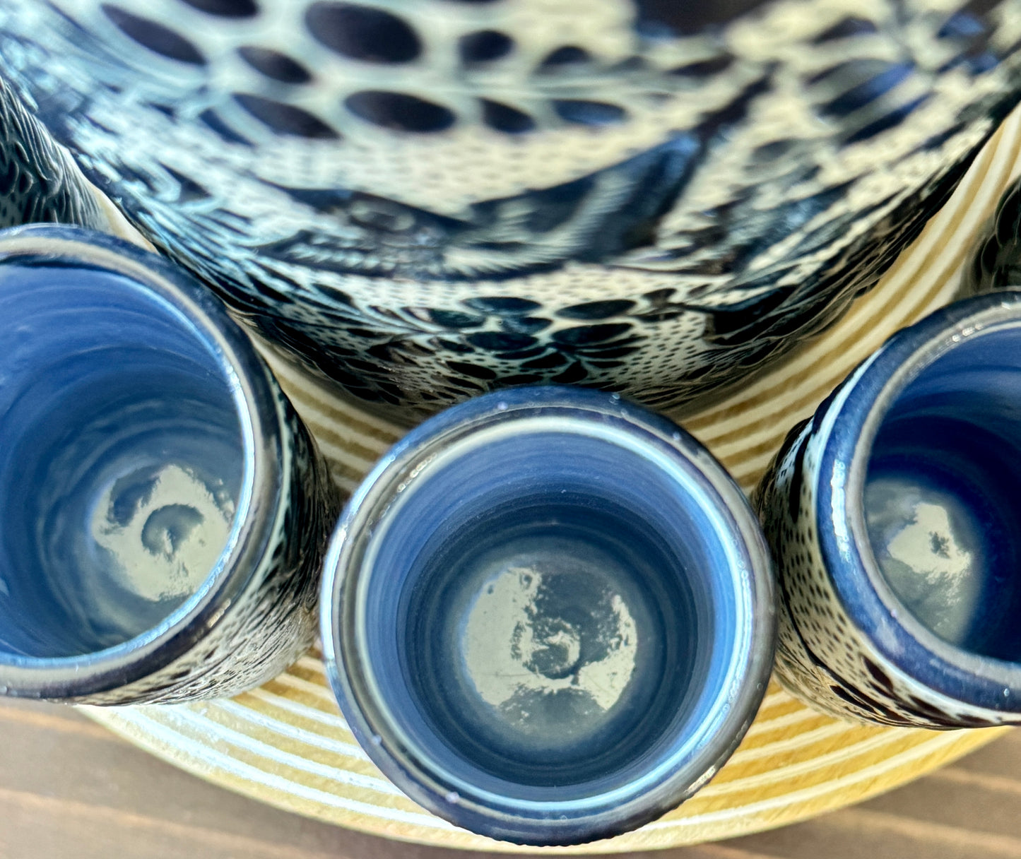 Handmade Mexican Tequila Set – Black Clay Bottle & Shot Glasses from Guanajuato | Bird Design by Pajaro Artisans