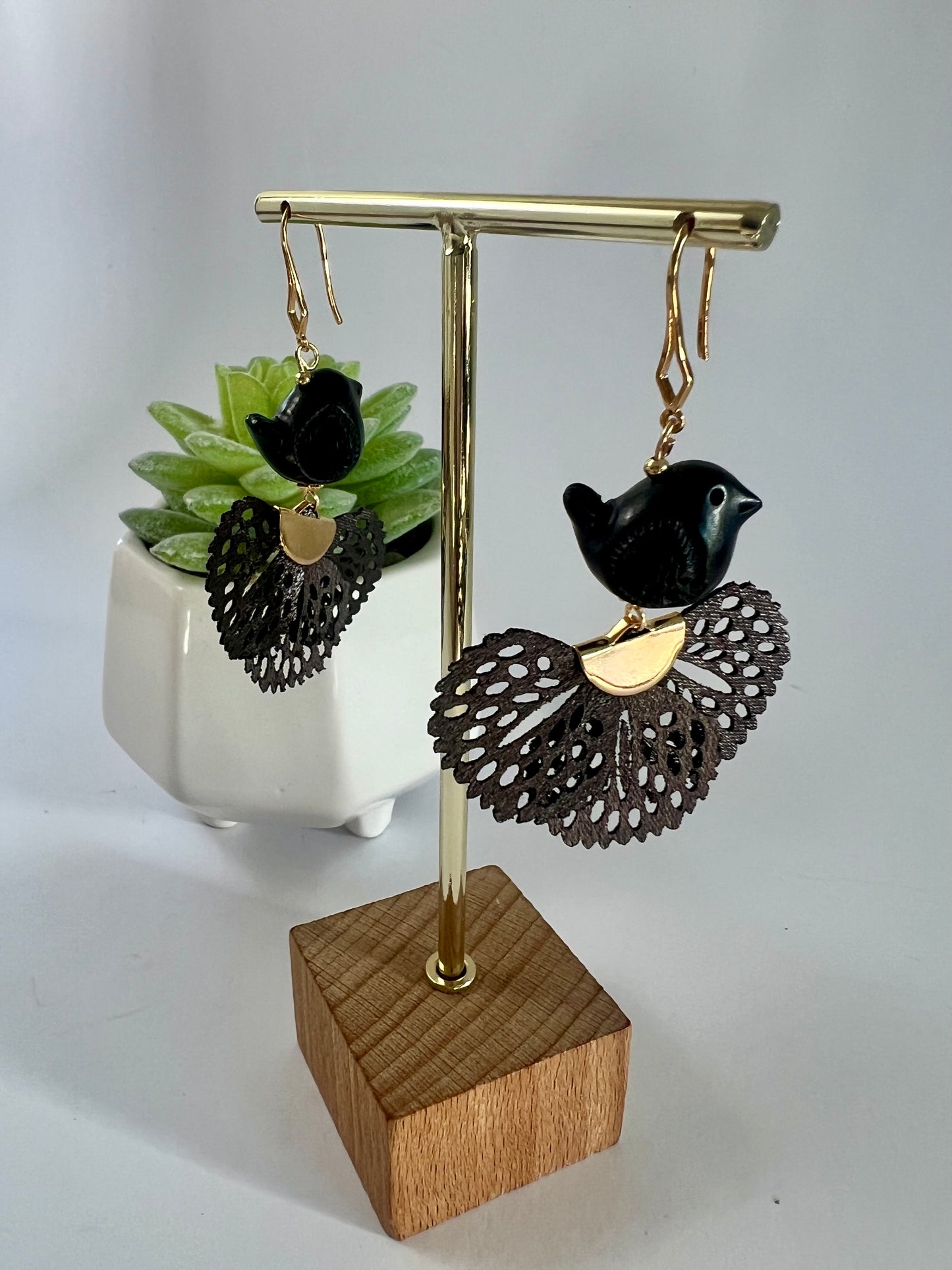 Aire Petalo Birdie Earring