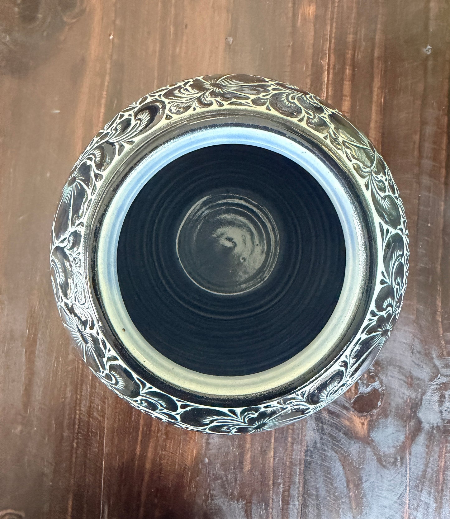 Black and White Talavera Vase – Handpainted Mexican Ceramic Art