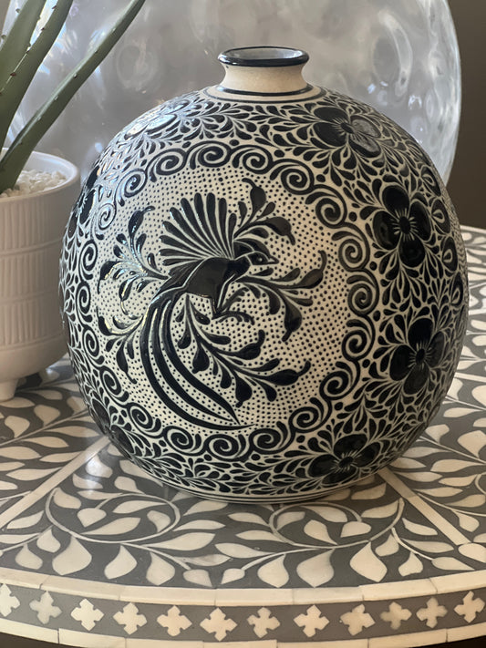 Handmade Guanajuato Black and White Mexican Pottery Vase – Bird & Floral Design