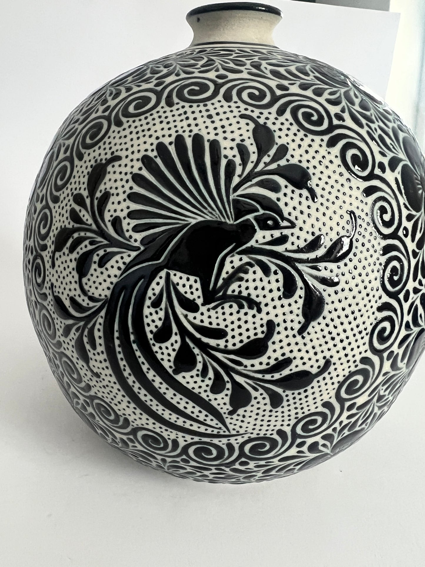 Handmade Guanajuato Black and White Mexican Pottery Vase – Bird & Floral Design