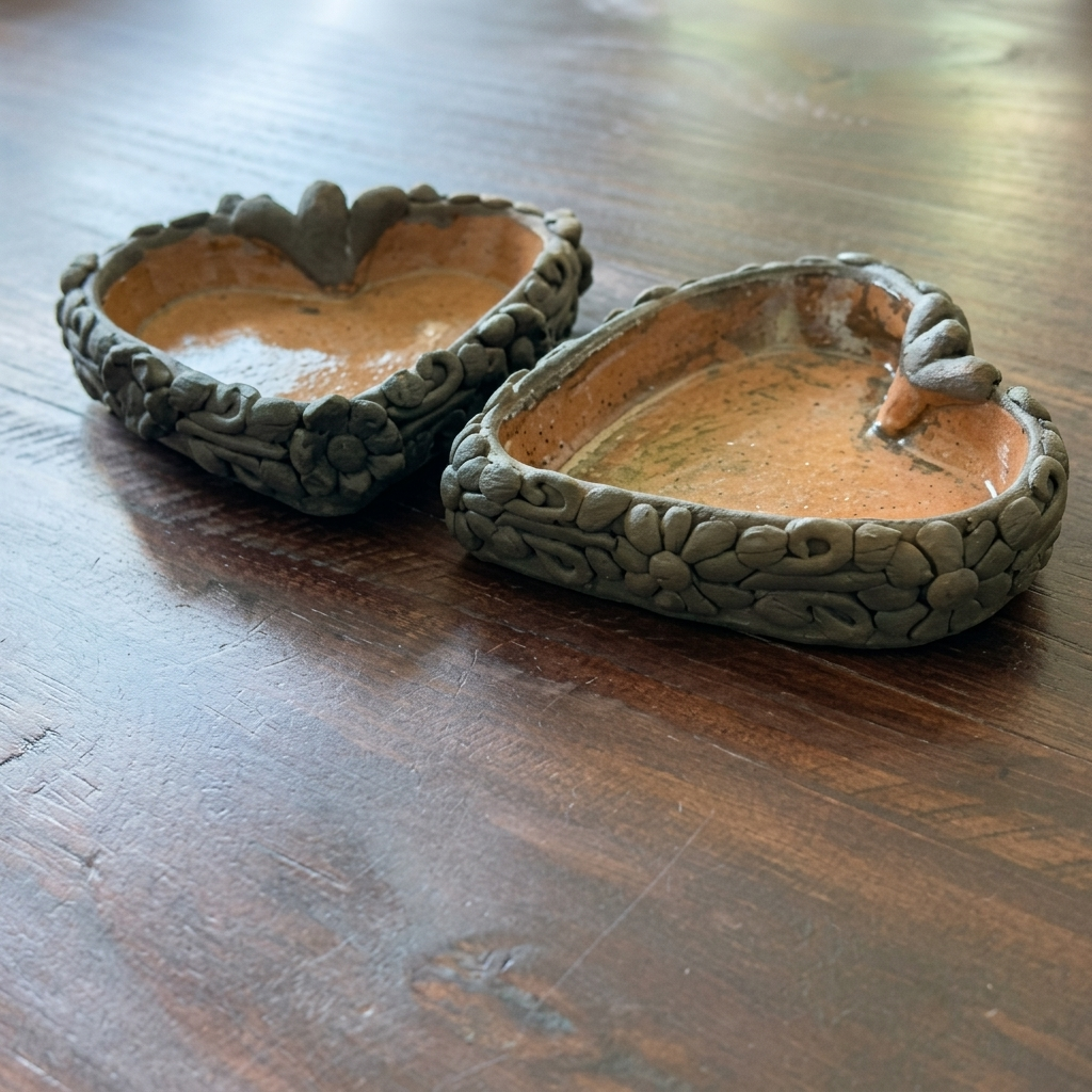 Handmade Barro Negro Heart Ring Dish | Oaxaca Pottery Jewelry Tray