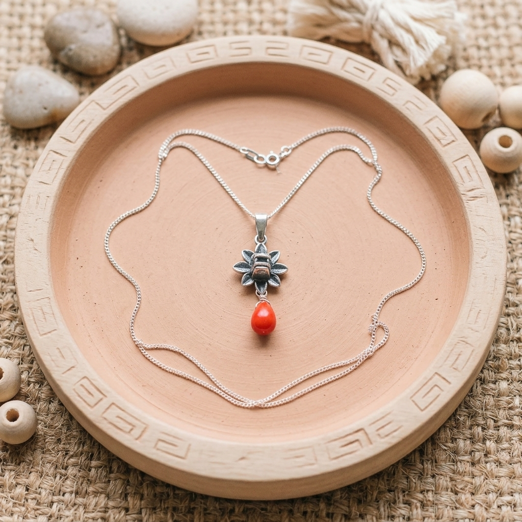 Dije Quetzalcóatl Rojo – Handmade Sterling Silver Mexican Necklace