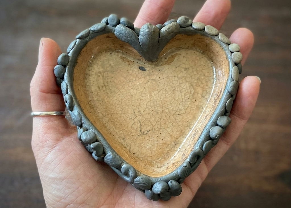 Handmade Barro Negro Heart Ring Dish | Oaxaca Pottery Jewelry Tray
